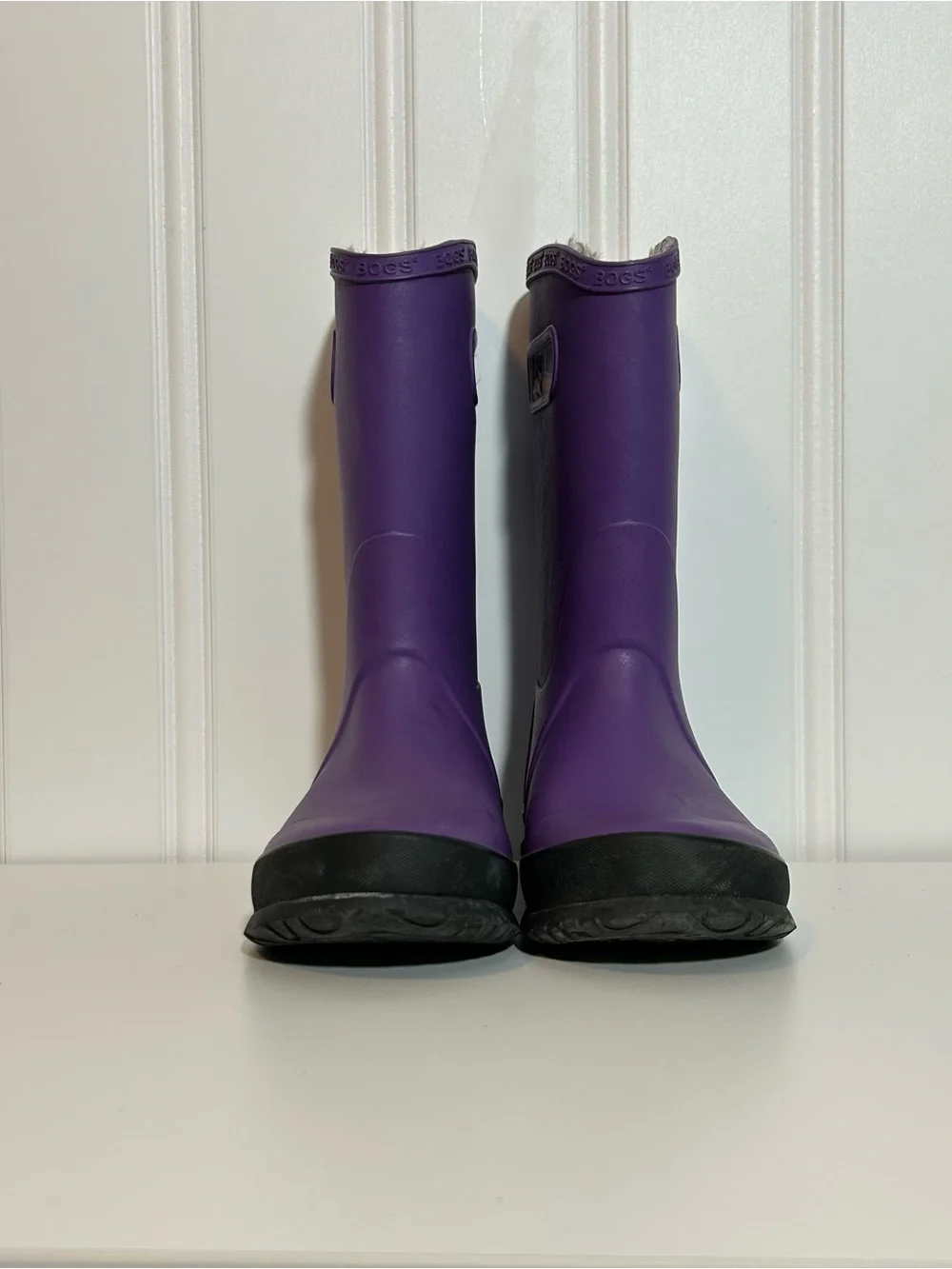Bogs kids purple rain boots plush lined with handles